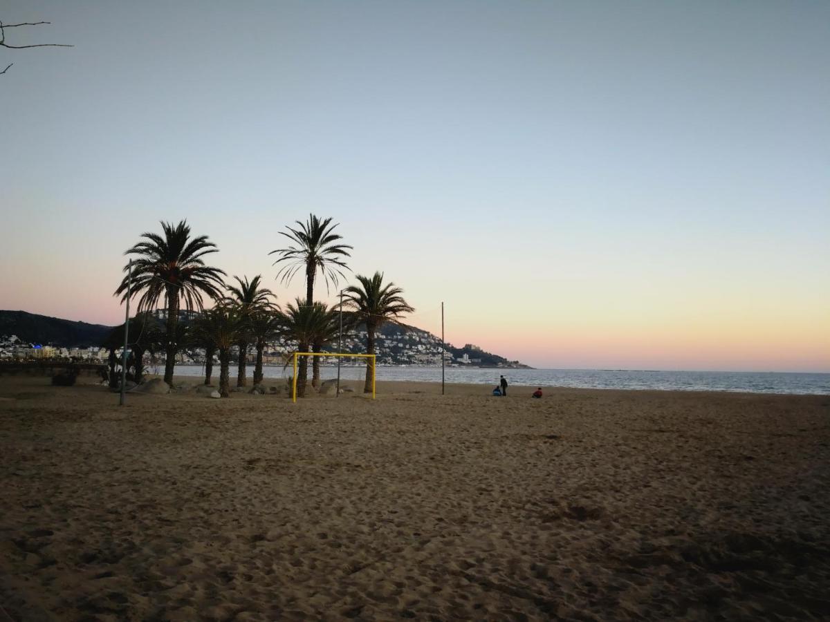 Villetta Da Carla Castello  D'Empuries Eksteriør bilde
